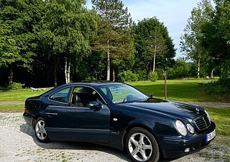 Mercedes-Benz CLK 200 Mercedes (Sehr gepflegter Zust.)