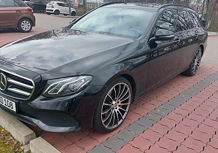Mercedes-Benz E 220 E 220d T Autom. -9 Gang