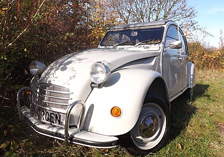 Citroën 2 CV - unglaublich aber tatsächlich auch wahr !