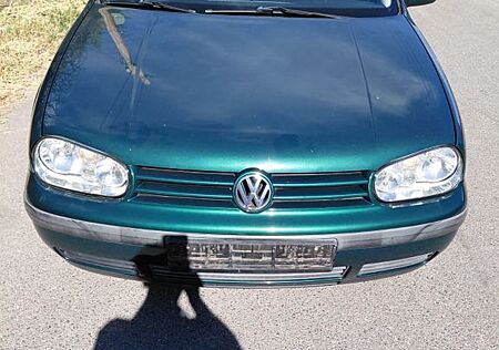 VW Golf Volkswagen 1.9 TDI Basis