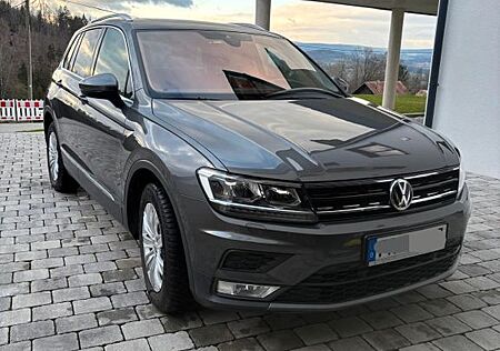 VW Tiguan Volkswagen 2.0 TSI DSG 4MOTION