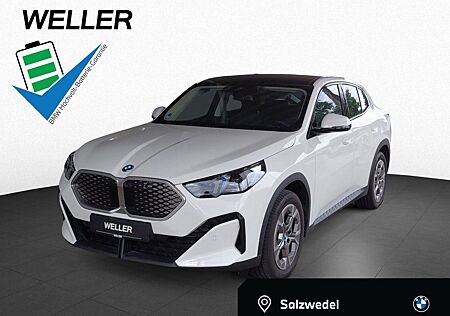 BMW iX2 eDrive20 IcGlow DA+ PA+ ACC 360 Pano HUD H/K
