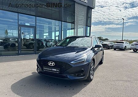 Hyundai i30 LED Kamera Digitales Cockpit PDCv+h NAV