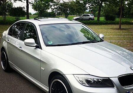 BMW 318i -