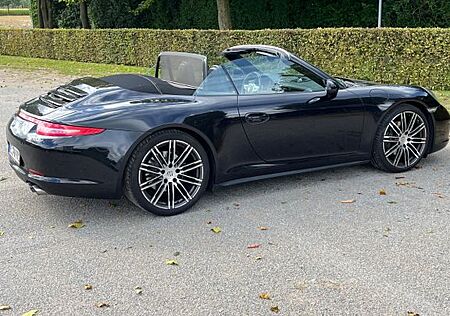Porsche 911 Urmodell 911 Carrera 4 Cabrio-991 Black Edition Voll