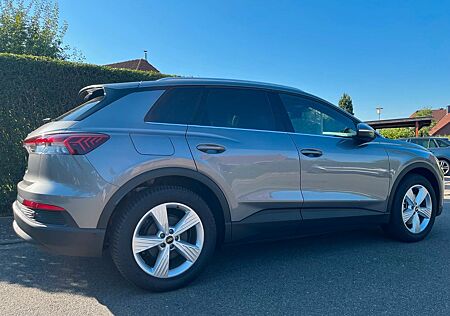 Audi Q4 e-tron 40 e-tron - AHK-Dynamik-Sound-uvm.