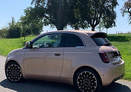 Fiat 500E "la Prima" Limousine 42 kWh La Prima