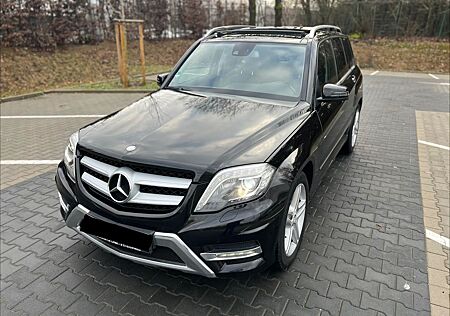 Mercedes-Benz GLK 250 BlueTEC 4MATIC - AMG|PANO|AHK|Kamera