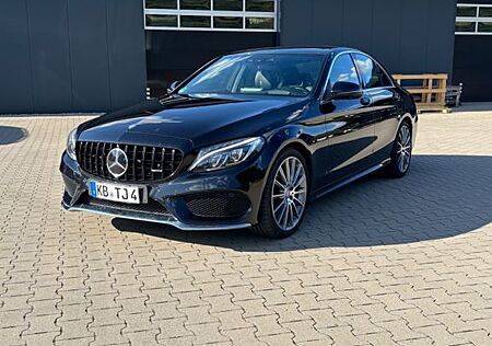 Mercedes-Benz C 400 4MATIC AMG Line Autom. AMG Line