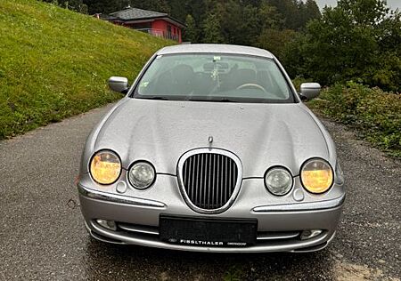 Jaguar S-Type V6 -