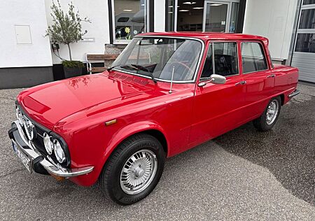 Alfa Romeo Giulia Nuova Super 1600L Oldtimer