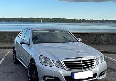 Mercedes-Benz E 220 CDI BlueEFFICIENCY AVANTGARDE AVANTGARDE