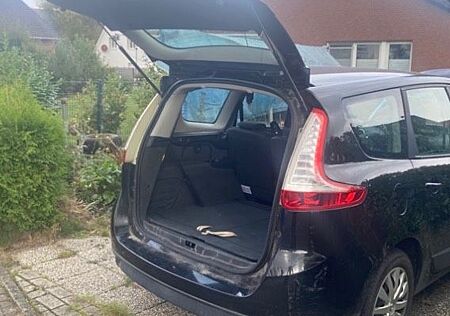 Renault Grand Scenic Dynamique 1.6 16V 110 Dynamique
