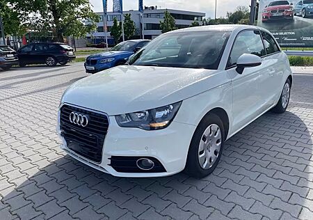 Audi A1 ambition keyless*PDC v+h*gepflegt*Tempomat*SH