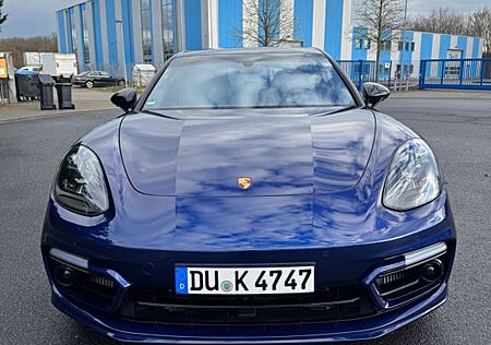 Porsche Panamera GTS / 21 Zoll / Panorama / Bose