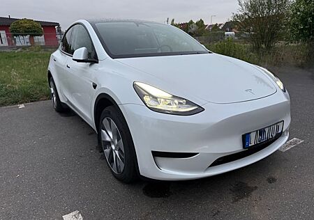 Tesla Model Y SR Berlin Hardware 4 wie neu