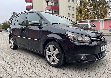 VW Touran Volkswagen 2.0 TDI 130kW DSG Highline*7STZ*PANO*Kame