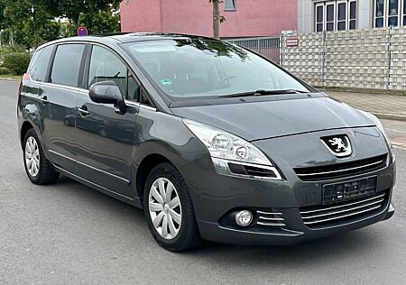 Peugeot 5008 1.6 BEnzin Premium Panoramadach