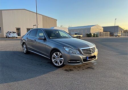 Mercedes-Benz E 220 CDI BlueEFFICIENCY AVANTGARDE AVANTGARDE