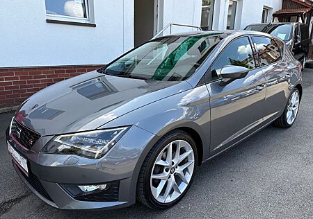 Seat Leon 2.0 TDI FR LINE - PANO LED NAVI ALCANTARA