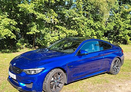 BMW M4 CS F82 Coupe DKG Carbon 1. Hand TOP