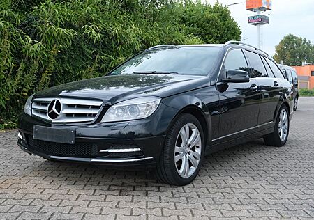 Mercedes-Benz C 220 CDI Navi Bi-Xenon AHK SHZ 8-fach bereift