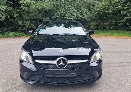 Mercedes-Benz CLA 220 Shooting Brake CLA 220 d