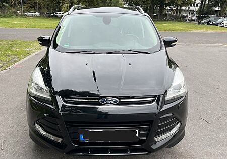Ford Kuga 2,0 TDCi 4x4 132kW Titanium PowerShift ...