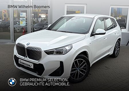 BMW iX1 xDrive 30 M Sportpaket AHK HUD Harman