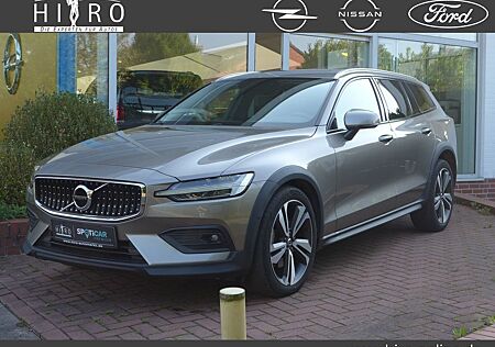 Volvo V60 B4 AWD Cross Country Navi/SHD/Keyless-Start