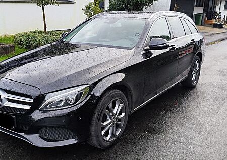 Mercedes-Benz C 220 d 4MATIC T AVANTGARDE Autom. AVANTGARDE