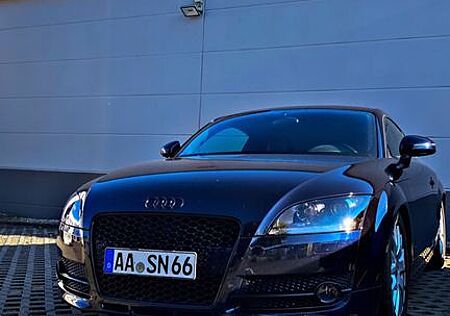Audi TT Coupe 2.0 TFSI - 8fach bereift