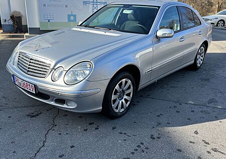 Mercedes-Benz E 240 E -Klasse Lim.