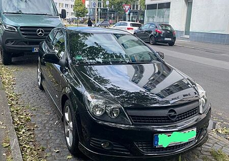 Opel Astra H GTC 1.8 OPC Line 140 PS