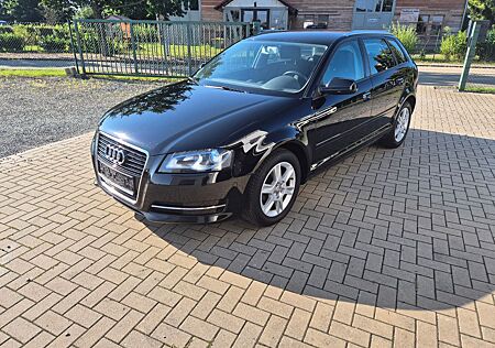 Audi A3 Sportback 2.0 TDI Attraction, Xenon, PDC