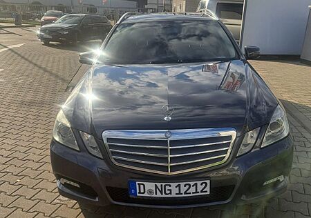 Mercedes-Benz E 350 CDI 4MATIC T BlueEFFICIENCY -