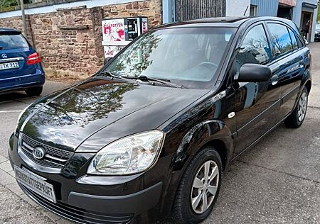 Kia Rio 1.4 Attract/Gepflegt/Tüv+Insp. neu
