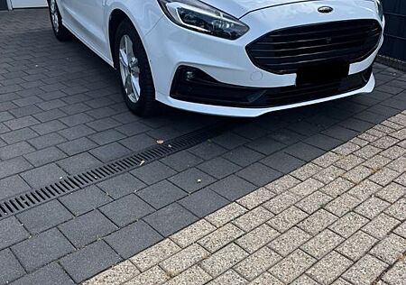Ford S-Max 2,0 190PS Titanium Automatik weiß
