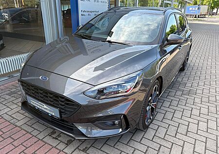 Ford Focus Turnier ST-Line X AHK NAVI LED PANO-SD EHK