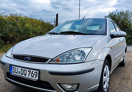 Ford Focus 75.000km! Service neu!