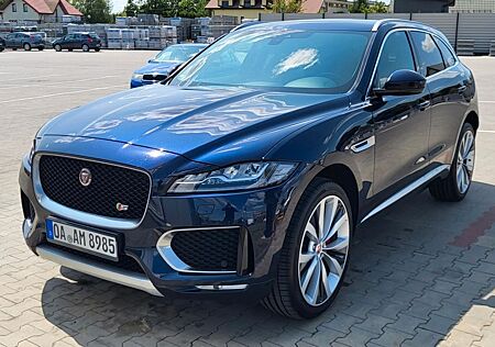 Jaguar F-Pace 30d AWD First Edition Automatik First...