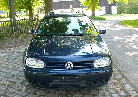 VW Golf Volkswagen 2.0 Variant, TÜV 05/27, ESP, Klima, Euro 4