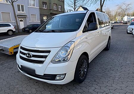 Hyundai H-1