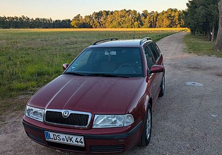 Skoda Octavia Combi 1.6 - fahrbereit