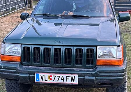 Jeep Grand Cherokee Limited 5.2 Auto Limited