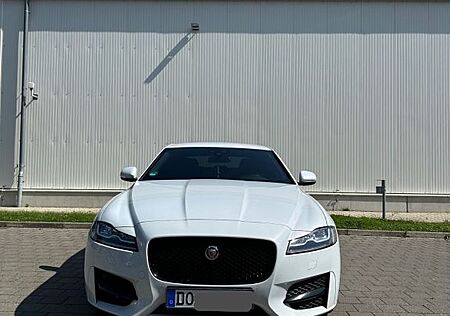 Jaguar XF 20d AWD 180PS R-Sport Automatik R-Sport