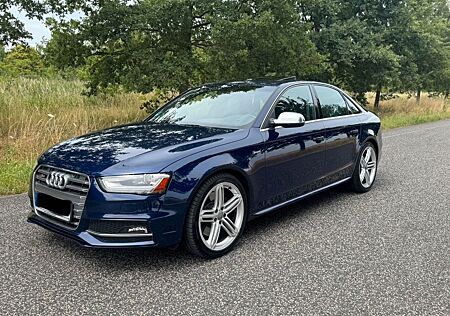 Audi S4 3.0 TFSI S tronic quattro Facelift TÜV Neu!