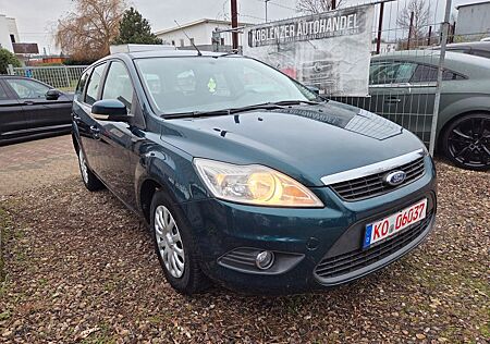 Ford Focus Turnier Style! Tüv Neu!1.Hand!