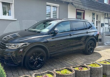 VW Tiguan Allspace Volkswagen 2.0 TSI OPF 140kW DSG 4MOTIO...