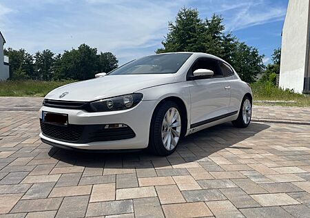 VW Scirocco Volkswagen 2.0 TDI DSG -